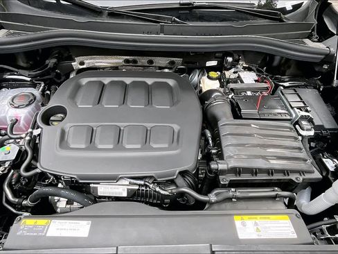 New 2026 Volkswagen Tiguan SE R-Line image 16