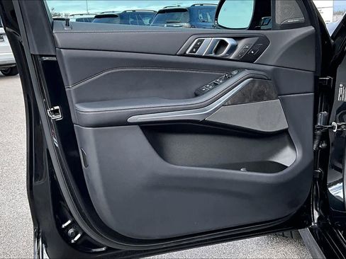 Used 2025 BMW X5 xDrive40i image 25