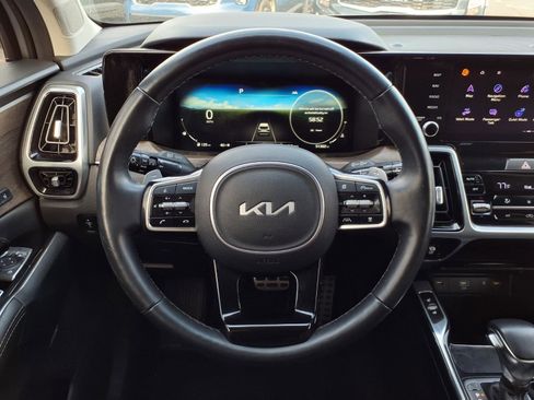 Used 2023 Kia Sorento SX Prestige image 15