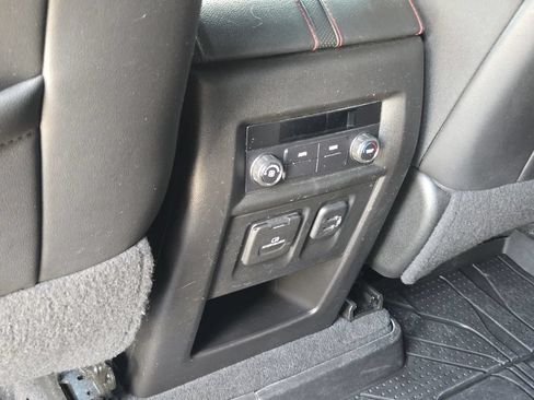 Used 2023 Chevrolet Traverse RS w/ LPO, Floor Liner Package AWD/4WD image 32