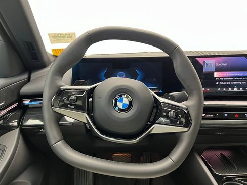 Certified 2025 BMW 530i w/ Premium Package image 16