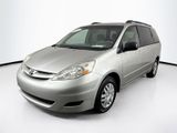 Used 2008 Toyota Sienna LE image 2