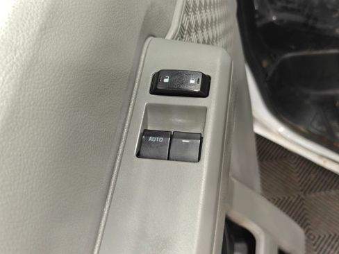 Used 2016 Ford E-350 and Econoline 350 Super Duty w/ Power Windows & Locks Group image 43