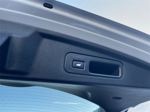 Used 2023 Acura MDX SH-AWD w/ Advance Package image 16