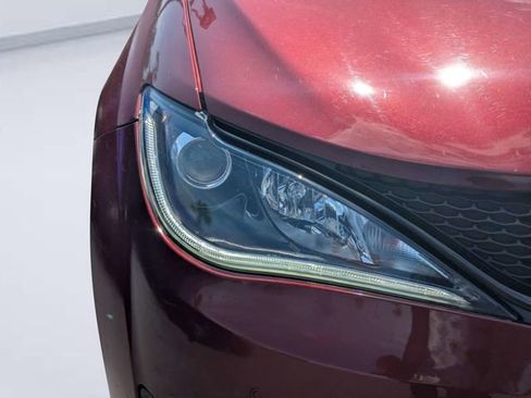 Used 2020 Chrysler Pacifica Limited w/ Advanced Safetytec Group FWD image 7