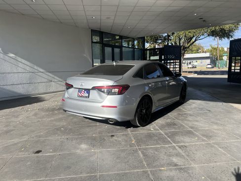 Used 2025 Honda Civic Sport image 31