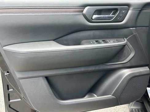 New 2026 Nissan Armada SL AWD/4WD image 18