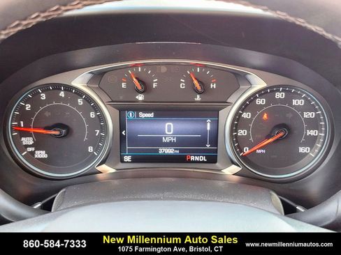 Used 2023 Chevrolet Equinox LT w/ Driver Convenience Package image 29
