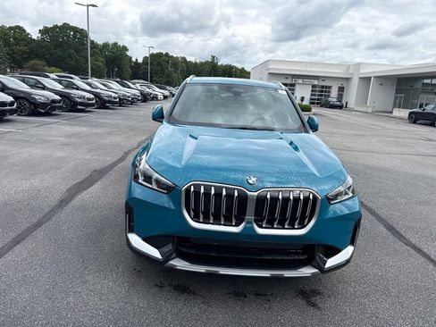 Used 2025 BMW X1 xDrive28i w/ Convenience Package AWD/4WD image 2