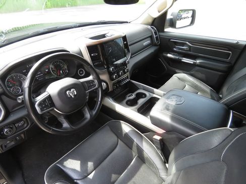 Used 2021 RAM 1500 Laramie AWD/4WD image 11