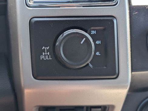 Used 2020 Ford F250 Lariat w/ Lariat Value Package AWD/4WD image 23