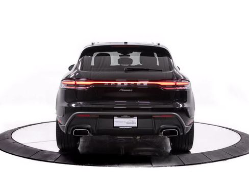 Certified 2026 Porsche Macan AWD/4WD image 6