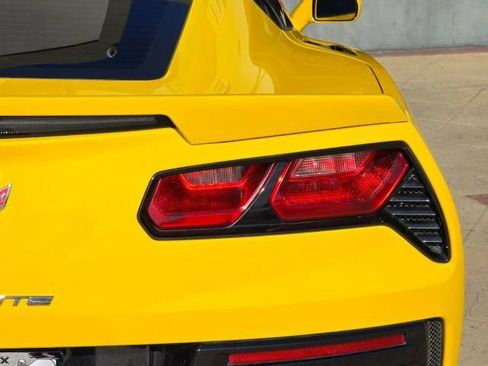 Used 2014 Chevrolet Corvette Stingray Coupe w/ 2LT Preferred Equipment Group image 8