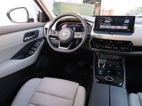 Certified 2024 Nissan Rogue SL w/ SL Premium Package image 24