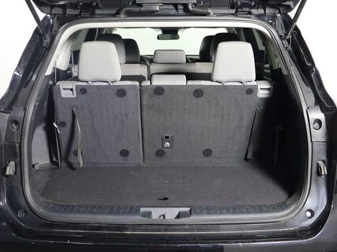 Used 2022 Toyota Highlander L AWD/4WD image 18