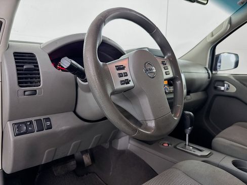Used 2020 Nissan Frontier SV w/ Midnight Edition Floor Mats RWD image 21