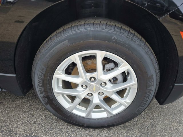 Used 2023 Chevrolet Equinox LT FWD image 13
