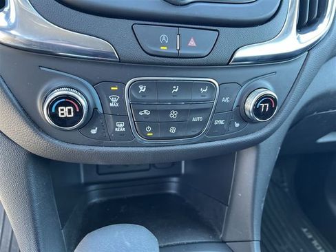 Used 2024 Chevrolet Equinox LT image 21