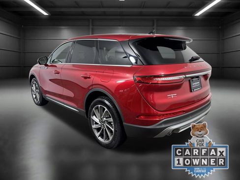 Used 2024 Lincoln Corsair AWD w/ Equipment Group 101A image 5