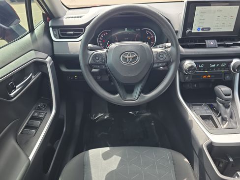 Used 2025 Toyota RAV4 XLE w/ Convenience Package FWD image 14