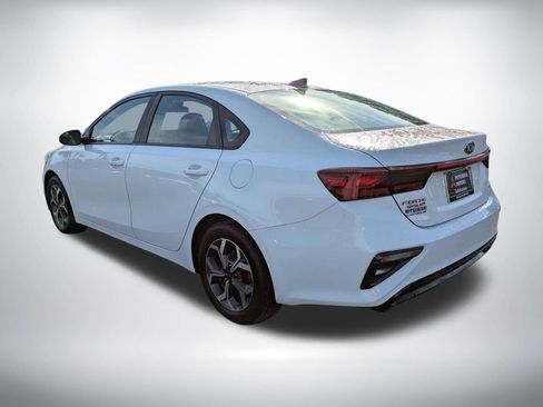 Used 2019 Kia Forte LXS FWD image 6