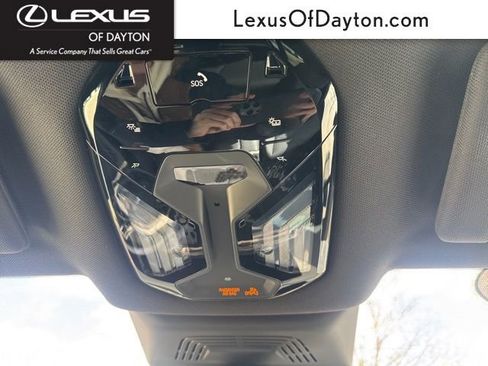 Used 2023 BMW iX xDrive50 image 25