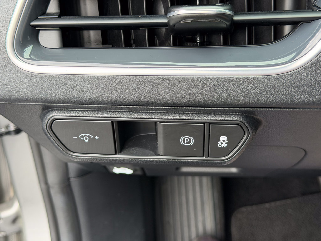 Used 2025 Kia K4 GT-Line w/ GT-Line Premium Package FWD image 37