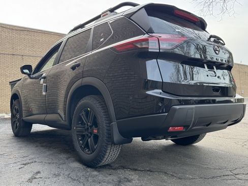 New 2026 Nissan Rogue SV AWD/4WD image 17