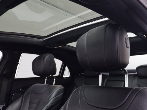 Used 2016 Mercedes-Benz S 550 4MATIC Sedan image 15
