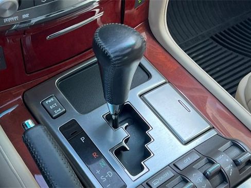 Used 2009 Lexus LX 570 4WD image 26