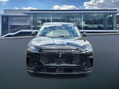 New 2026 Lincoln Aviator 2WD w/ Jet Appearance Package image 2