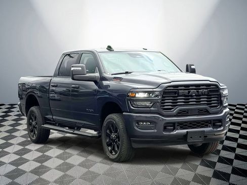 Used 2025 RAM 2500 Big Horn AWD/4WD image 4