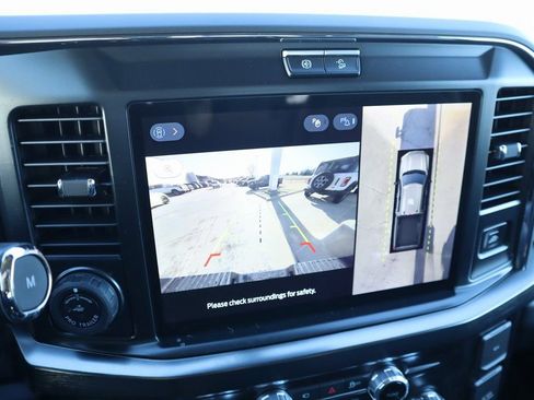 New 2026 Ford F250 Lariat w/ Black Appearance Package image 8