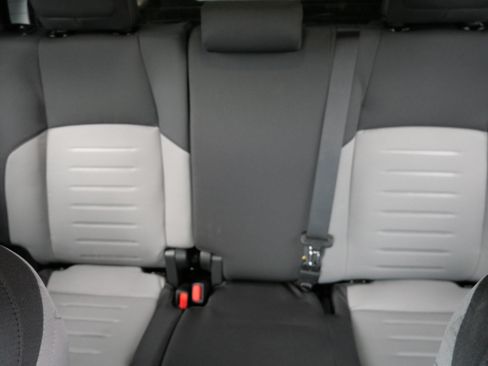 Used 2025 Toyota Tacoma TRD Sport AWD/4WD image 13