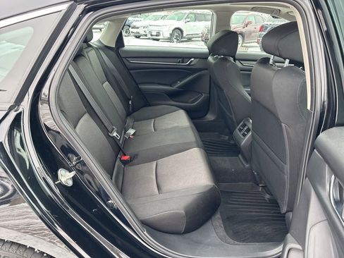 Used 2018 Honda Accord EX image 39