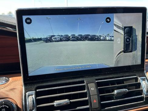 Used 2022 Lincoln Navigator Reserve image 35