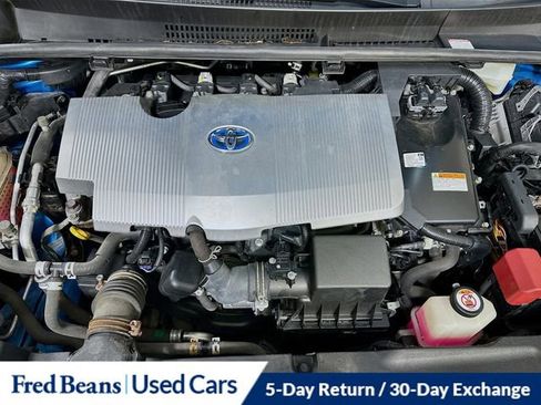 Used 2019 Toyota Prius LE image 28