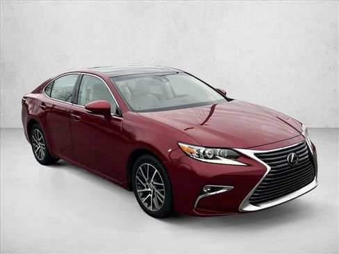 Used 2017 Lexus ES 350 image 3