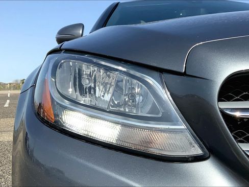 Used 2018 Mercedes-Benz C 300 Sedan image 25