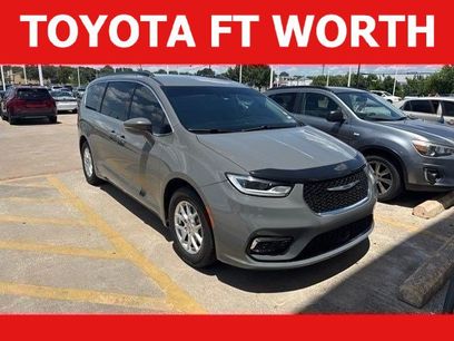 Used 2022 Chrysler Pacifica Touring-L