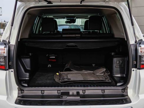 Used 2023 Toyota 4Runner TRD Off-Road Premium image 28