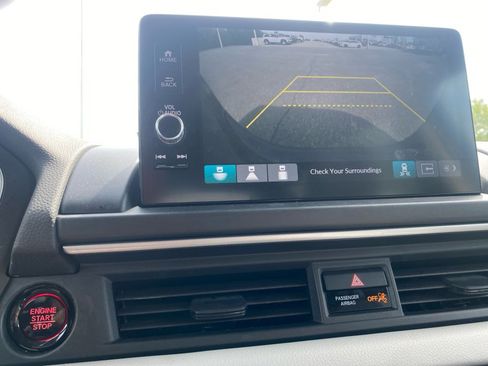 Certified 2023 Honda Pilot Touring image 23