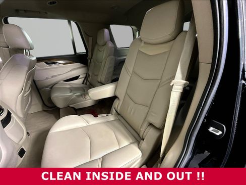 Used 2020 Cadillac Escalade Premium Luxury AWD/4WD image 19