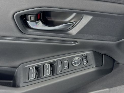 Certified 2025 Honda Accord SE image 21