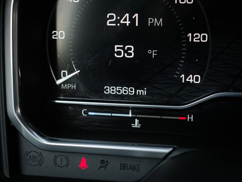 Used 2024 GMC Sierra 1500 AT4 w/ Technology Package image 22