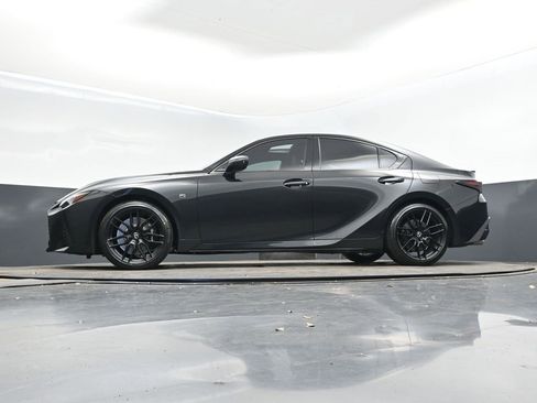 Certified 2024 Lexus IS 500 image 39