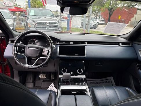 Used 2021 Land Rover Range Rover Velar R-Dynamic S image 21