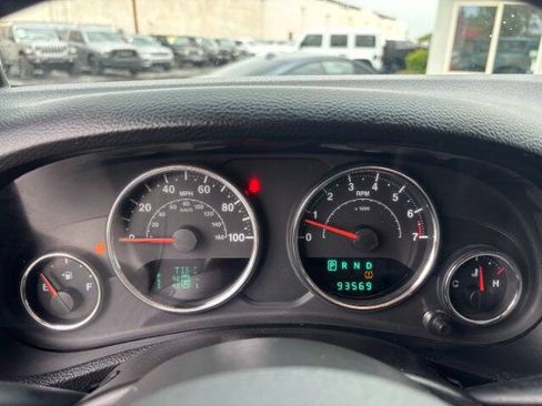Used 2014 Jeep Wrangler Unlimited Sport w/ Quick Order Package 24S AWD/4WD image 13