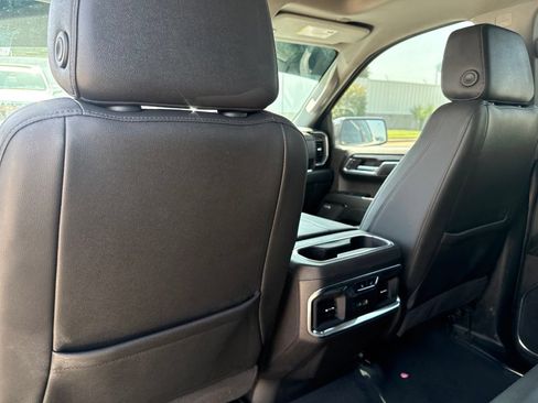 Used 2024 GMC Sierra 1500 SLT AWD/4WD image 14