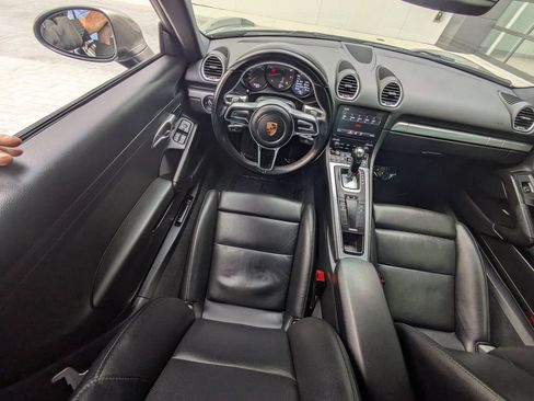 Used 2018 Porsche 718 Cayman image 15